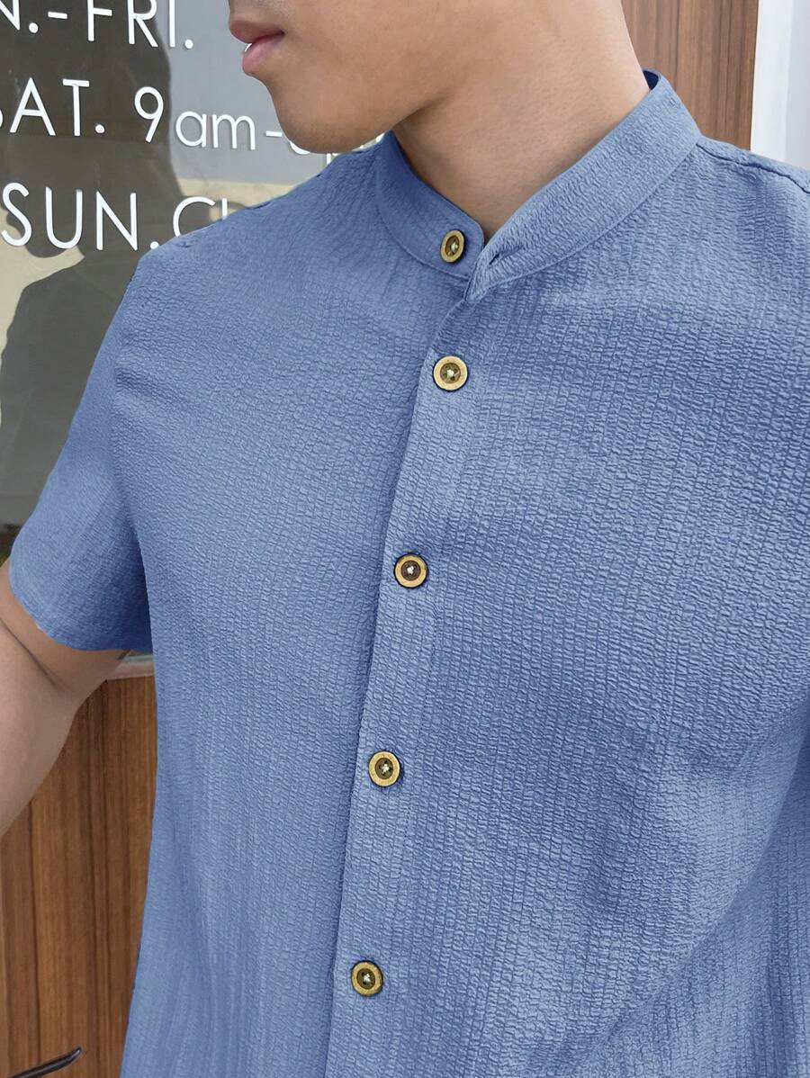 Chemise boutonnée classique à col chinois avec texture pour homme