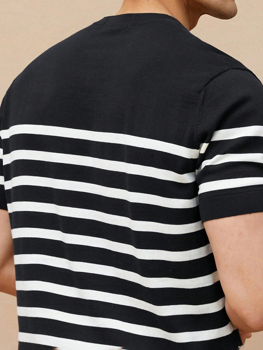 Chemise décontractée à rayures et col ras du cou - Mode masculine au quotidien