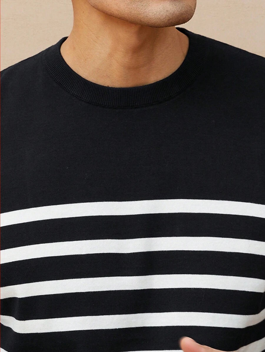 Chemise décontractée à rayures et col ras du cou - Mode masculine au quotidien