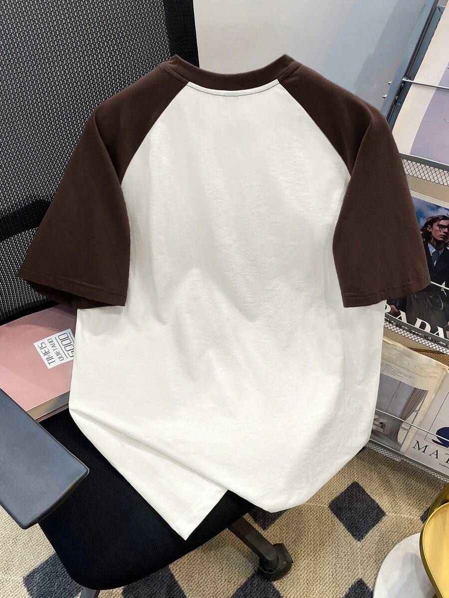 Chemise à col rond manches raglan avec imprimé graphique tendance
