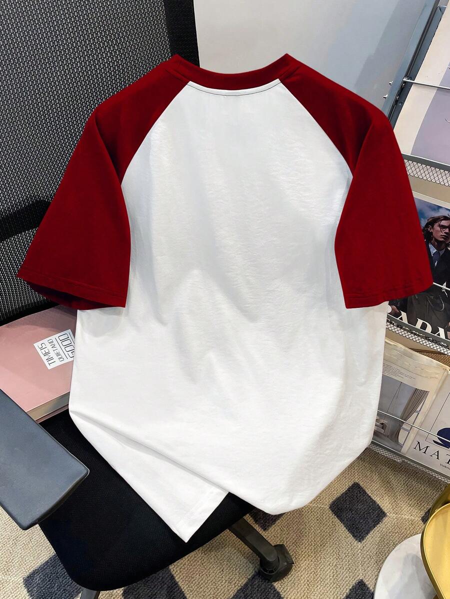 Chemise à col rond manches raglan avec imprimé graphique tendance