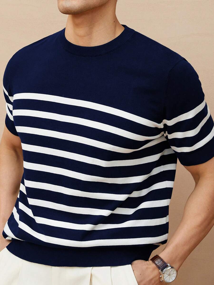 Chemise décontractée à rayures et col ras du cou - Mode masculine au quotidien