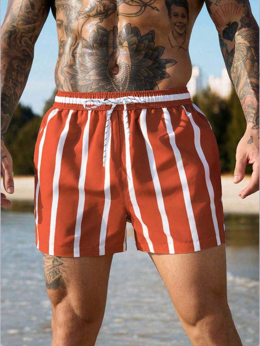 Short court rayé avec cordon de serrage et taille élastique pour homme
