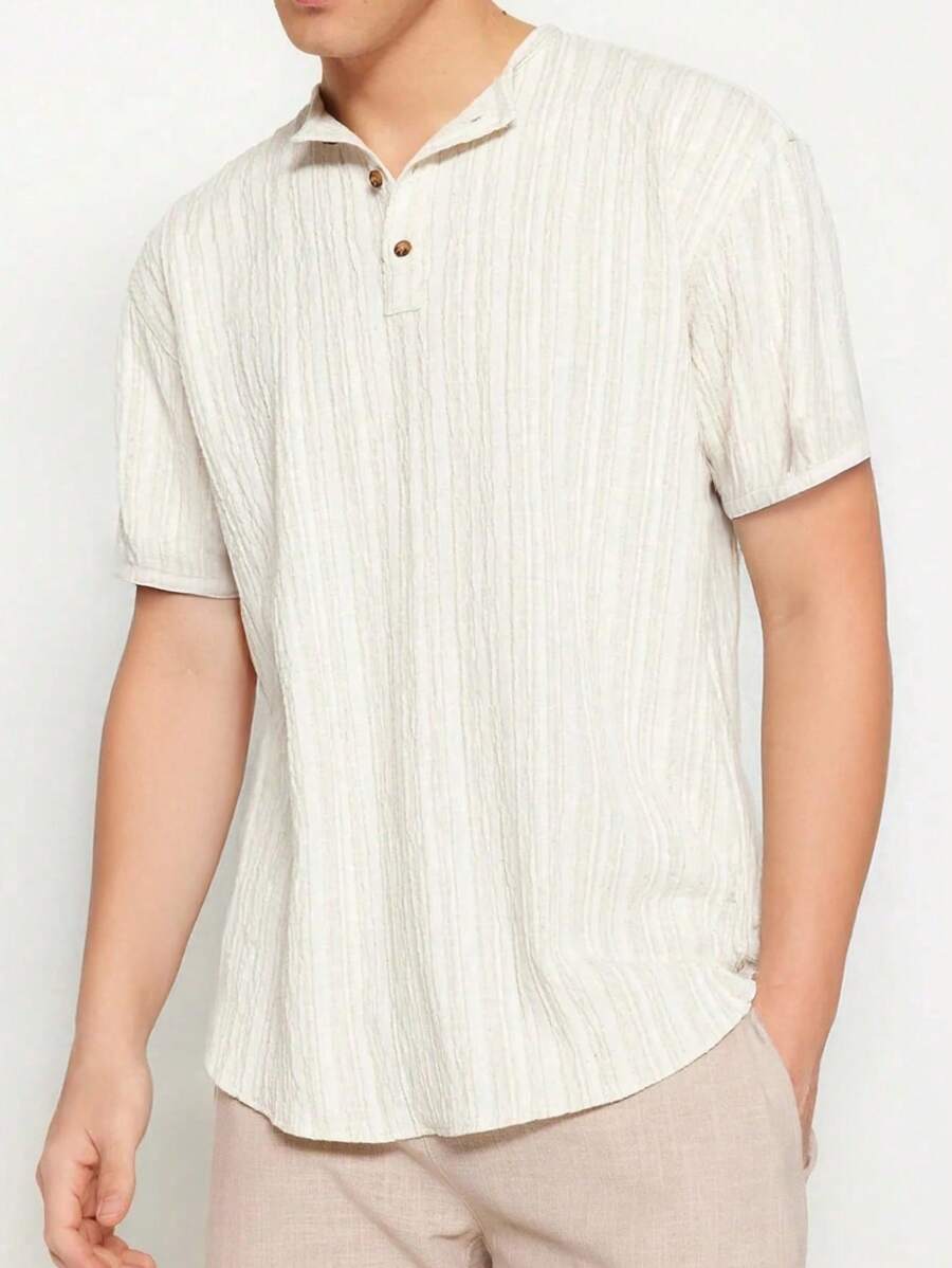 Chemise boutonnée à manches courtes style lin rayée pour homme