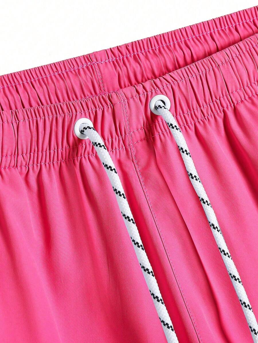 Short court décontracté de style plage avec cordon de serrage pour homme