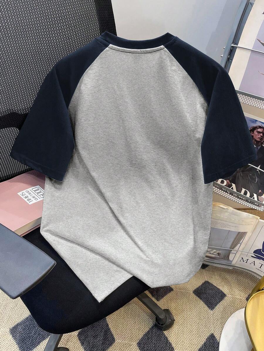 Chemise à col rond manches raglan avec imprimé graphique tendance