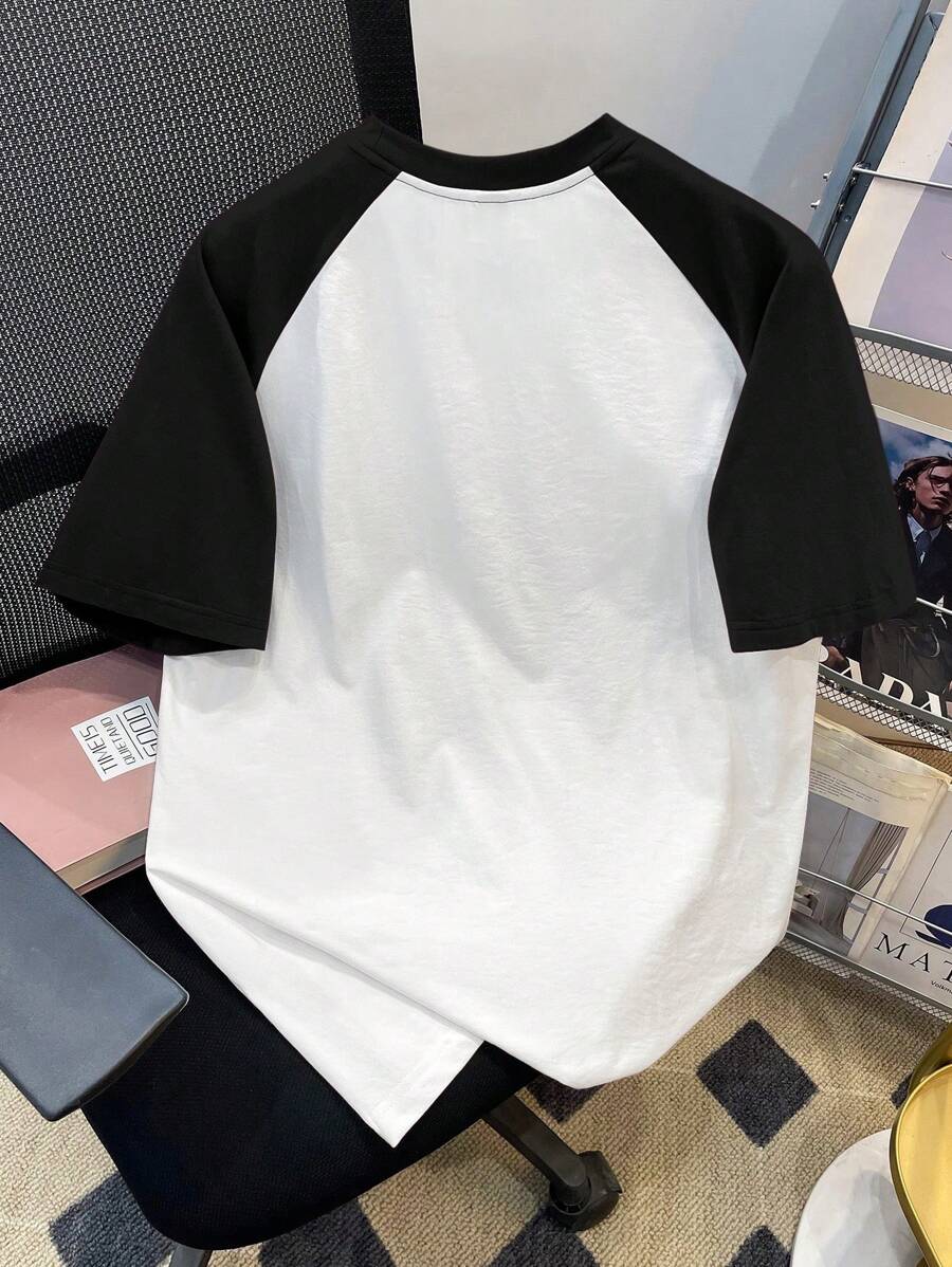 Chemise à col rond manches raglan avec imprimé graphique tendance