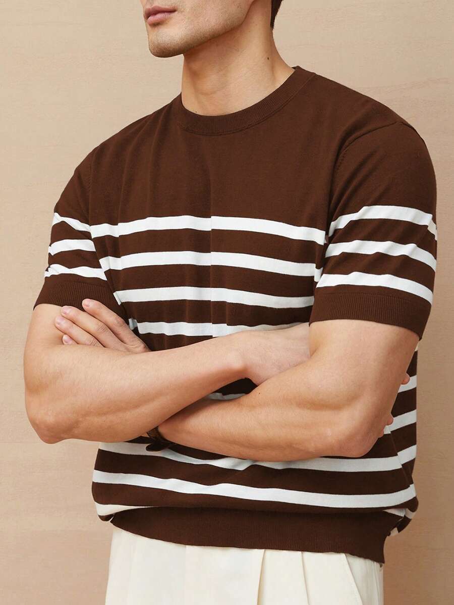 Chemise décontractée à rayures et col ras du cou - Mode masculine au quotidien