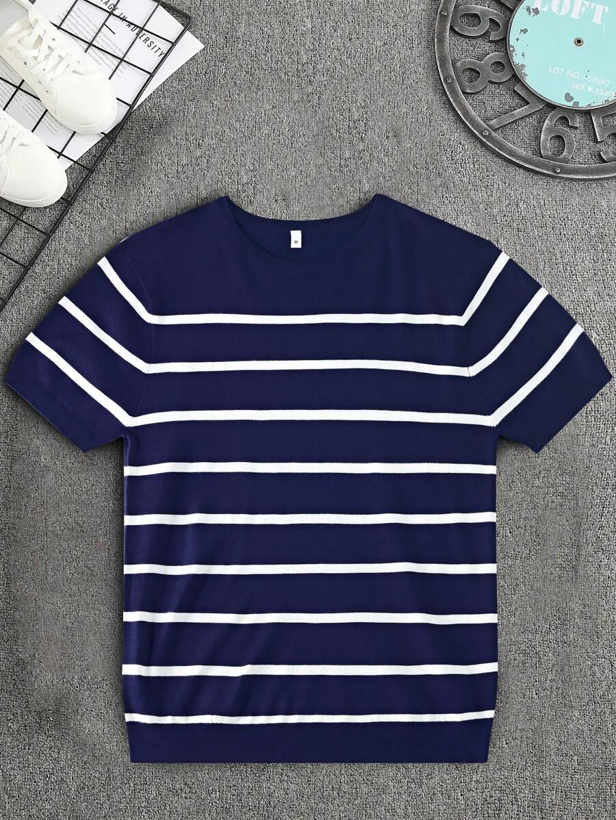 Chemise décontractée à rayures et col ras du cou - Mode masculine au quotidien