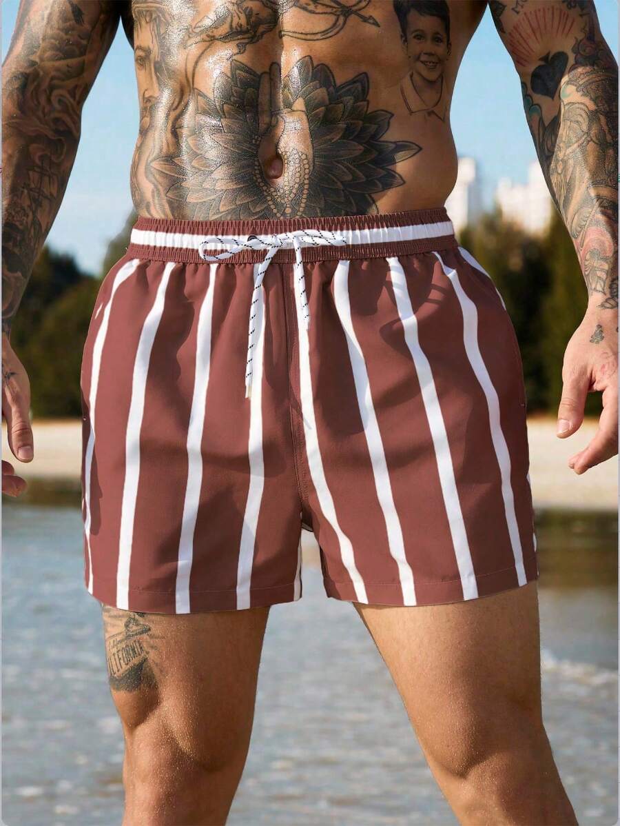 Short court rayé avec cordon de serrage et taille élastique pour homme