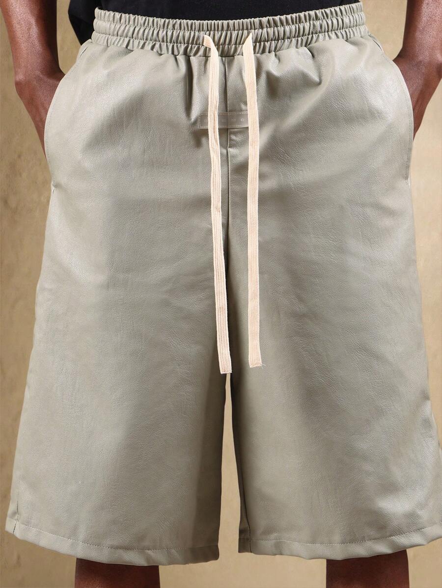 Bermuda large en similicuir avec cordon de serrage – Urban Athleisure pour homme