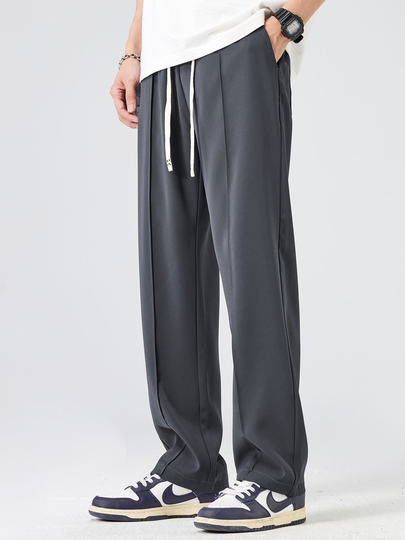 Pantalon droit élégant à simple pli et cordon de serrage pour homme