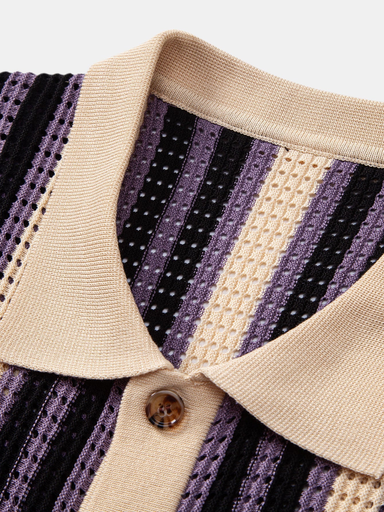 Chemise boutonnée à manches courtes en crochet à rayures et motif ajouré