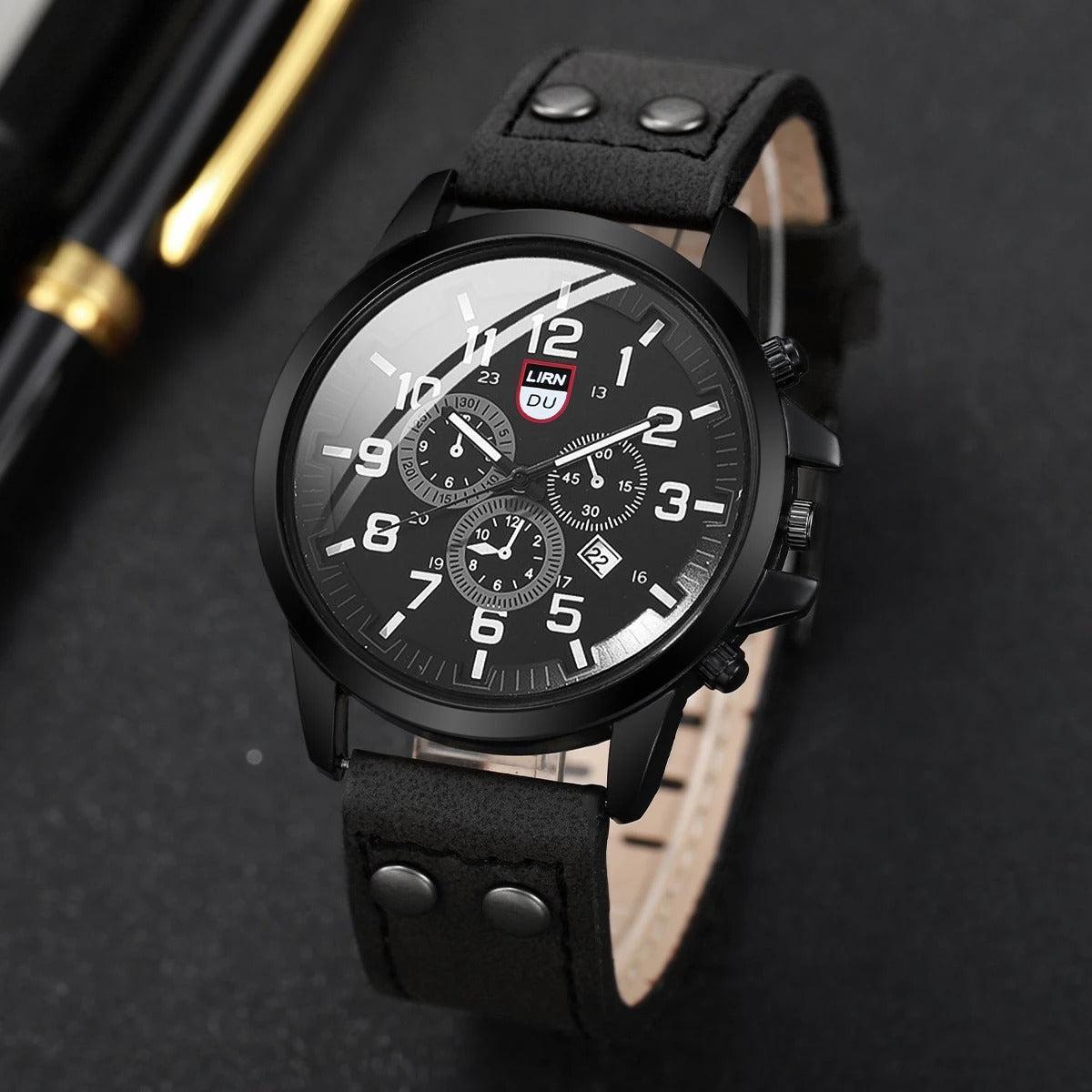 Montre robuste avec bracelet en cuir de vachette et boîtier en alliage surdimensionné