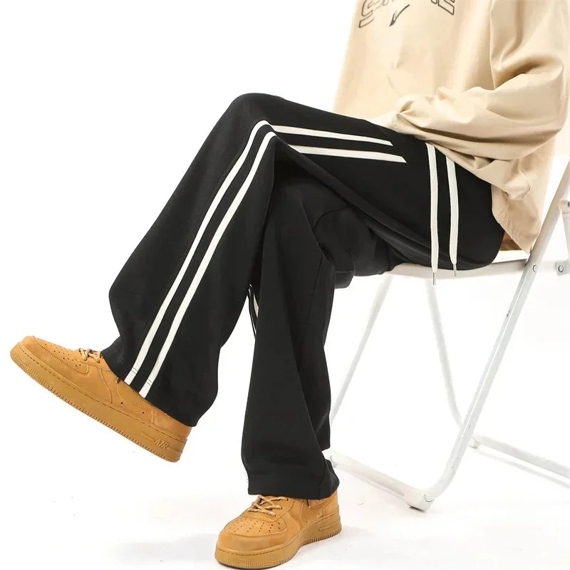 Pantalon de survêtement rayé à jambes larges – Confortable et décontracté