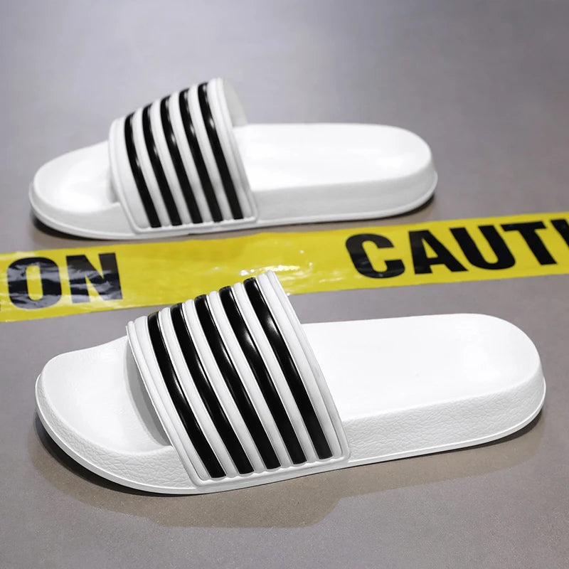 Claquettes de piscine antidérapantes à rayures, idéales pour l'été et la plage