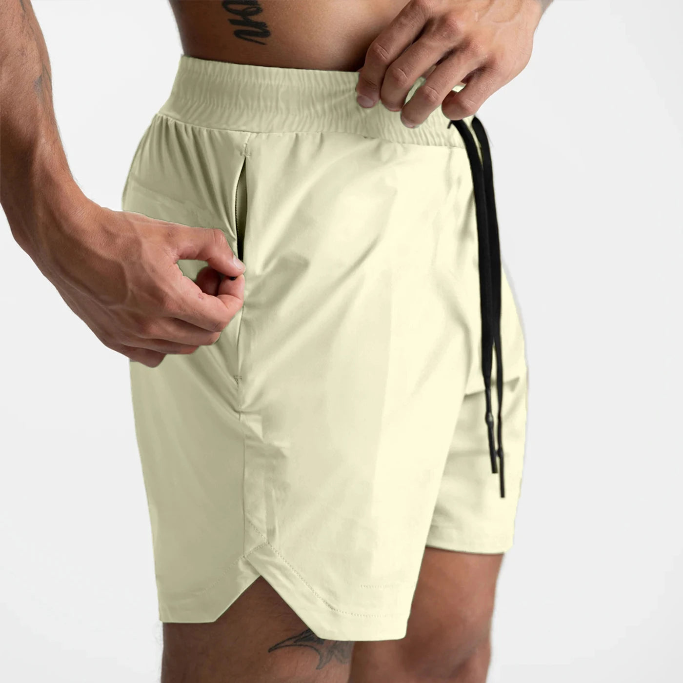 Short de sport tissé monocouche à séchage rapide de couleur unie