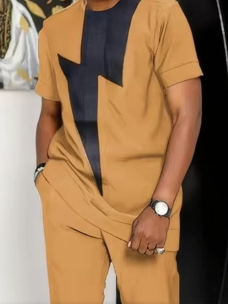 Deux ensembles chemise et pantalon à imprimé géométrique pour homme