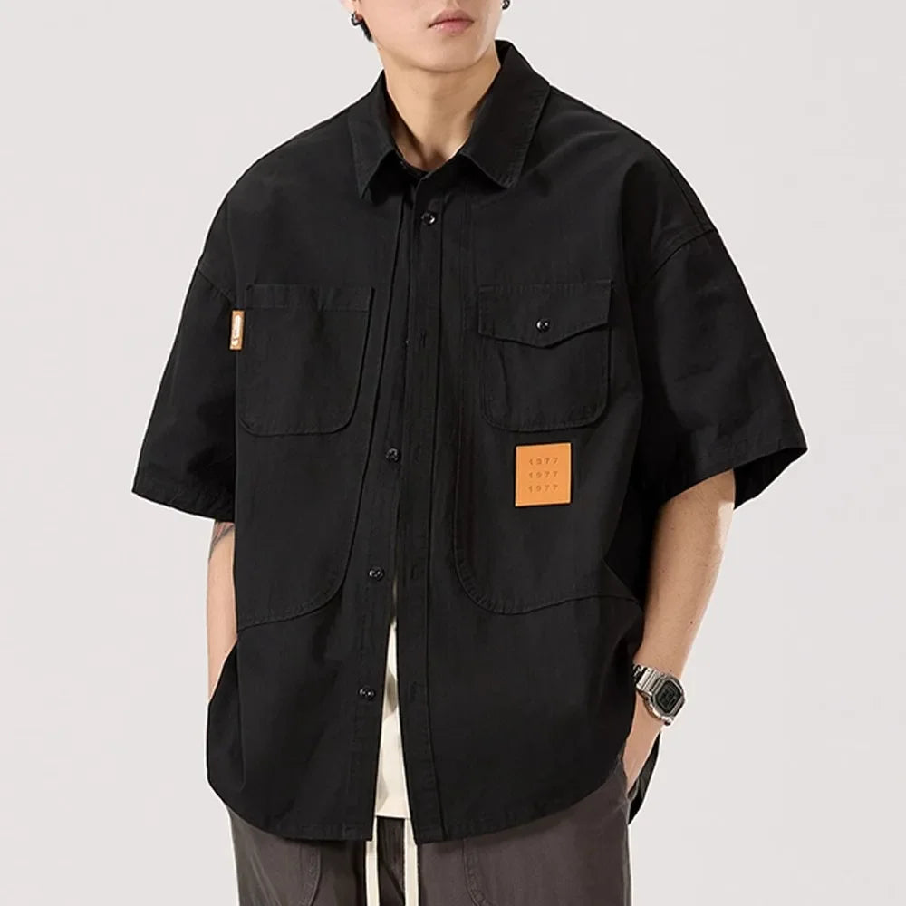 Chemise boutonnée décontractée à manches courtes de style vintage pour hommes
