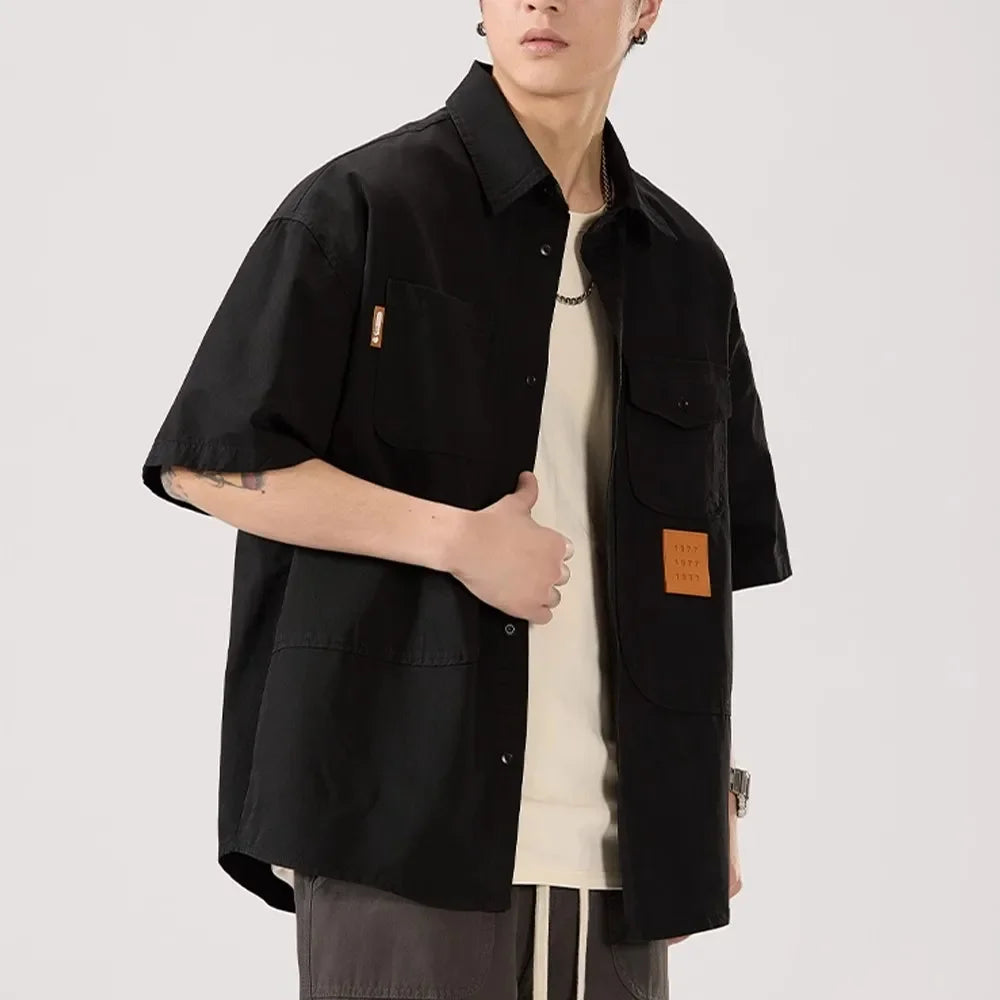 Chemise boutonnée décontractée à manches courtes de style vintage pour hommes
