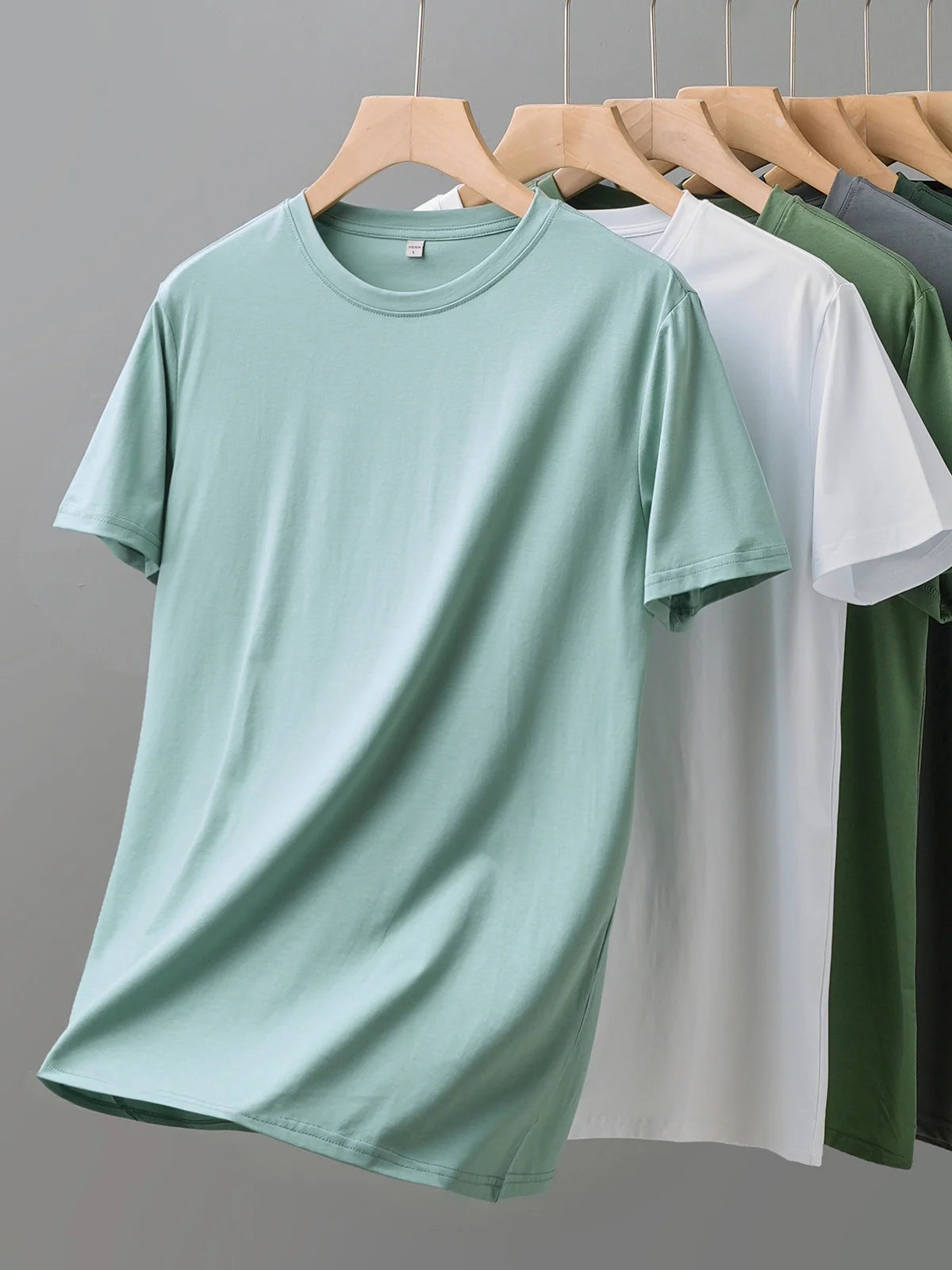 Chemise à col rond légère et respirante style casual tendance été pour hommes