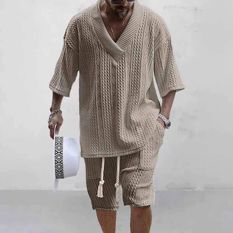 Deux ensemble pièces tricoté pour homme : haut col en V et short