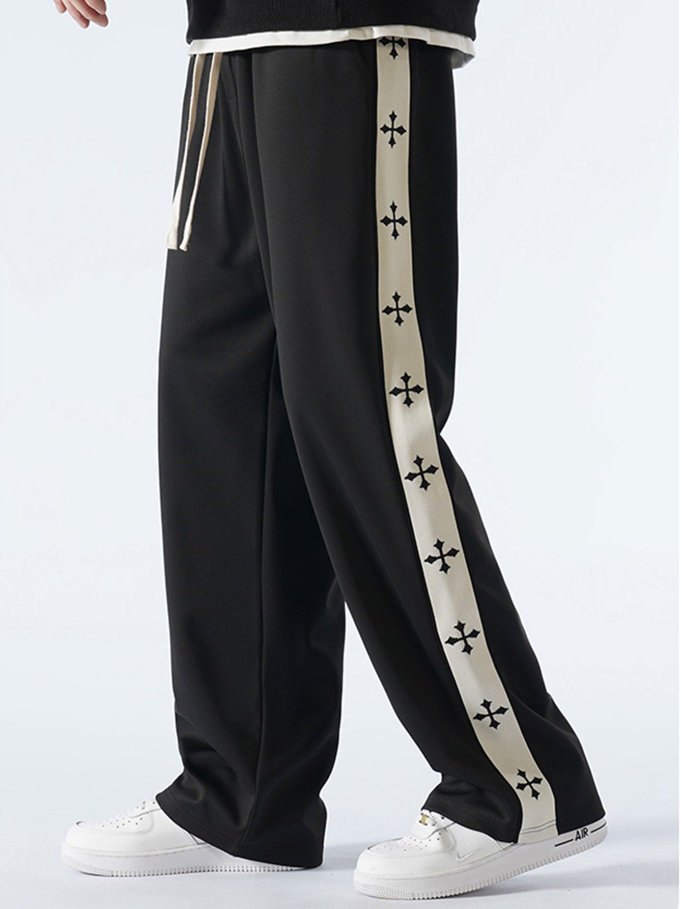 Pantalon coupe droite à rayures croisées et coupe décontractée