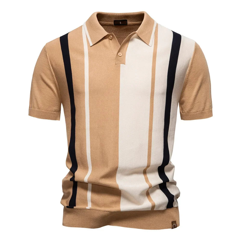 Chemise au crochet rayée à manches courtes avec col et patte de boutonnage