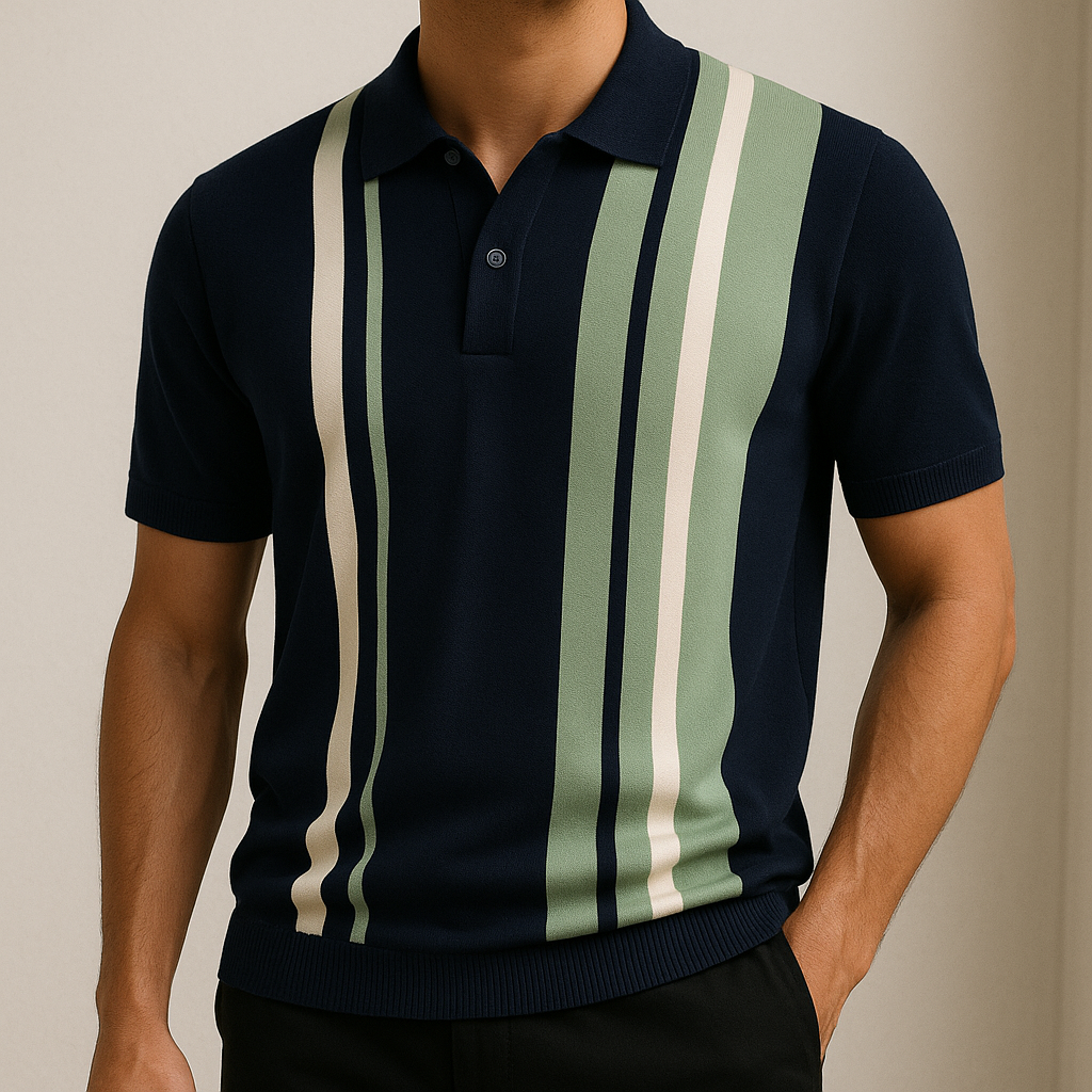 Chemise au crochet rayée à manches courtes avec col et patte de boutonnage